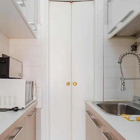 In Centro, Fiorebel, No Lift * טורינו